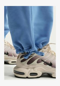 Niet geselecteerd, work blue white