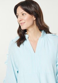 usha Vardagsklänning - light blue