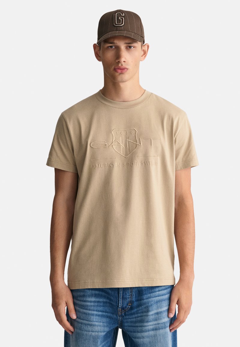 GANT TONAL SHIELD - Trükipildiga T-särk - concrete beige