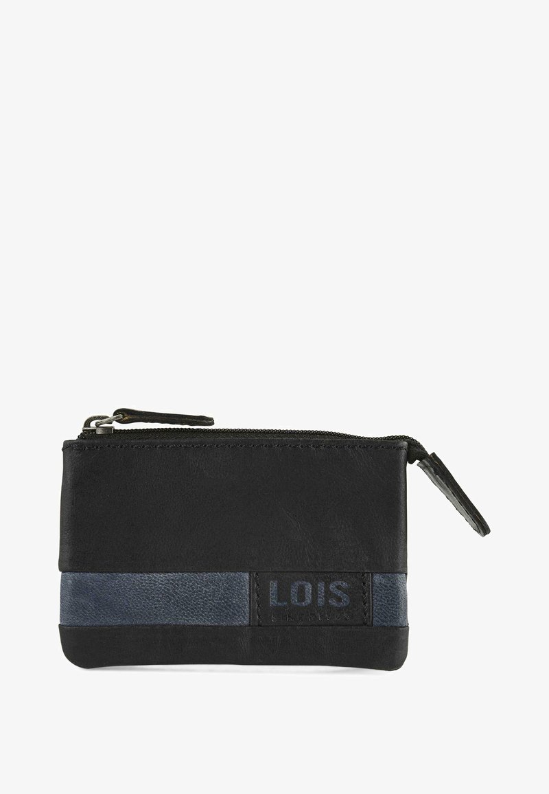 Billetera de cuero negra con una franja azul, que presenta un cierre con cremallera y un logotipo "LOIS" grabado en la parte delantera. Forma rectangular compacta, textura suave.