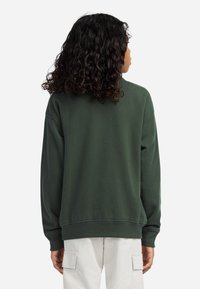 Abercrombie & Fitch ESSENTIAL - Sweatshirt - thyme