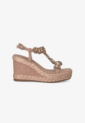Beige Keilsohle mit strukturiertem Espadrille-Sohle, verzierten Riemen mit klaren und rosafarbenen Steinen sowie einem verstellbaren Knöchelriemen.