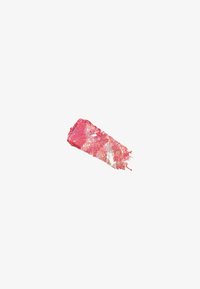 Swatch di rossetto rosa shimmery con un bordo irregolare, che presenta una miscela di finiture opache e lucide e subtle scaglie di glitter.