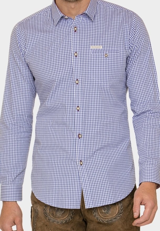 Chemise à manches longues à carreaux bleus et blancs avec des boutons marron et une petite poche poitrine. Le tissu semble lisse avec un col net.