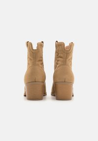 Even&Odd Botines camperos - cognac