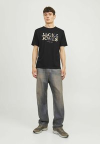 Jack & Jones LOGO RUNDHALS - Tricou cu imprimeu - black