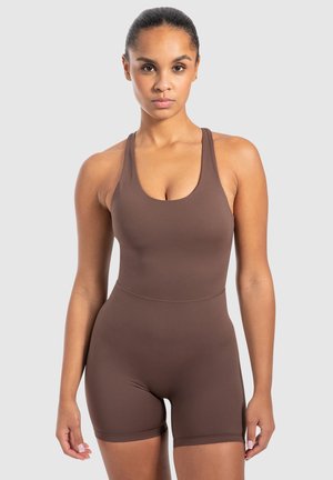 Bruin sportiv bodysuit met een ronde halslijn, brede banden en een strakke pasvorm. Gemaakt van soepele, elastische stof met korte pijpen.