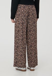 Terranova Pantaloni - var nero