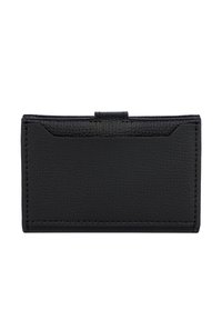 Portefeuille en cuir noir avec une finition texturée, de forme rectangulaire et des bords lisses. Présente une fente avant et un design minimaliste.