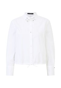 Camicia bianca button-up con colletto decorato con gioielli trasparenti, maniche lunghe e orlo arricciato con dettaglio a laccio.