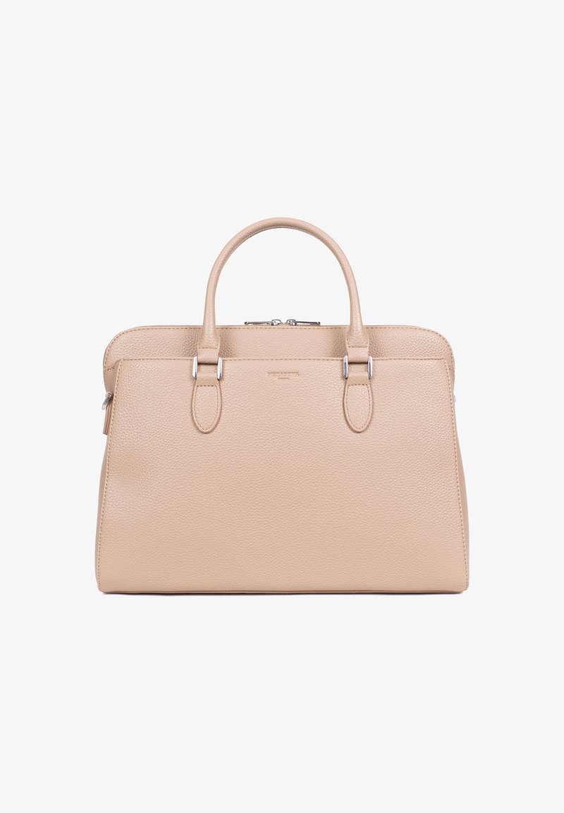 Beige leren handtas met twee handgrepen bovenaan, ritsluiting, steentjesstructuur en hardware in zilverkleur. Schone lijnen en gestructureerd ontwerp.