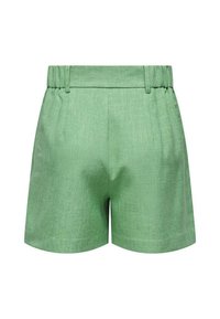 Shorts de lino verdes con un acabado texturizado, que presentan una cintura alta y un ajuste relajado, incluyendo pliegues estructurados en la parte delantera.