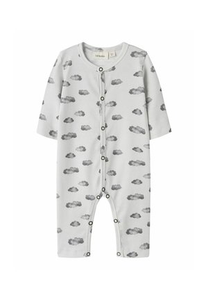 Grenouillère blanche pour bébé avec motif de nuages gris, manches longues et fermeture pressionnée à l'avant du cou jusqu'aux pieds.