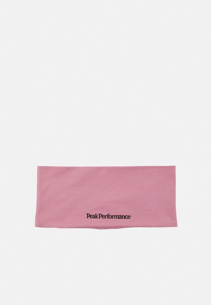 Rosa bomullshuvudband med en slät textur, med svart broderi av "PeakPerformance"-logotypen på ena sidan. Klassisk rektangulär form.