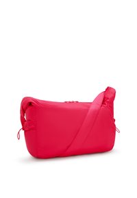 Różowa torba crossbody z nylonu o pikowanym wzorze, zapinana na zamek, z regulowanym paskiem i bocznymi akcentami w postaci sznurków. Gładka, błyszcząca faktura.