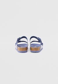 Thumbnail Image 6