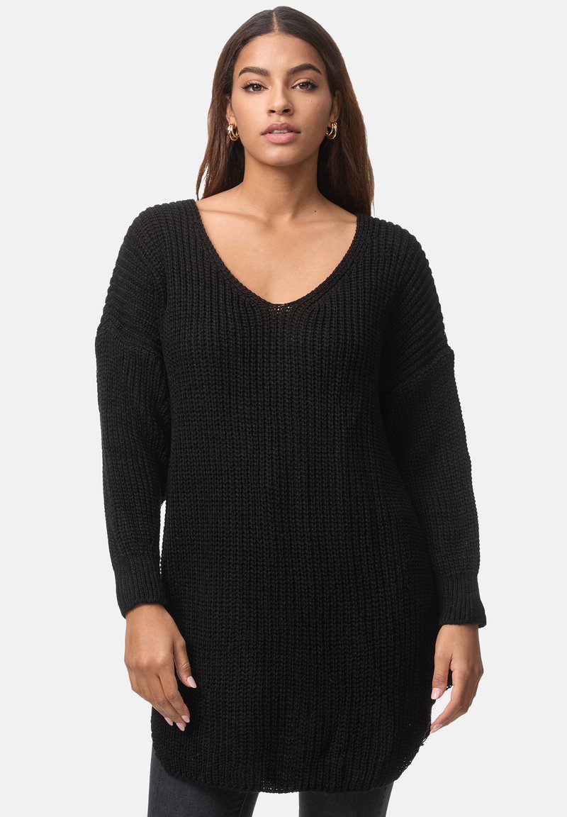 Schwarzer gestrickter Pullover mit V-Ausschnitt, langen Ärmeln und gerippter Textur. Das Design zeichnet sich durch eine lockere Passform aus und endet auf Hüfthöhe.