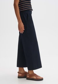 OPUS CULOTTE MISHA DESERT - Trousers - coal blue