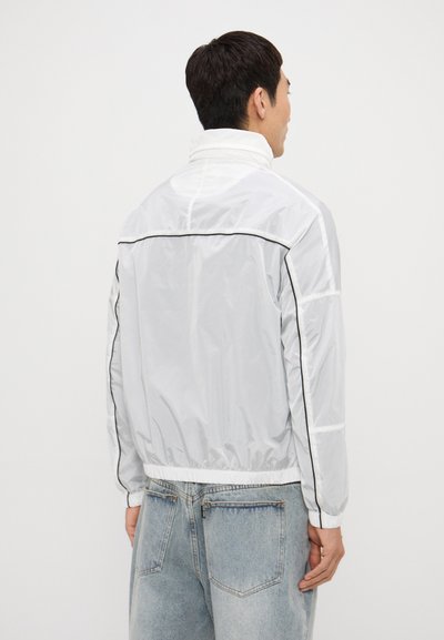 Emporio Armani BLOUSON JACKET - Veste coupe-vent - off white