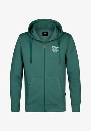 Grøn hættetrøje med lynlås, forlommer, snore i hætten og hvidt "OffRoad Club" logo på venstre bryst.