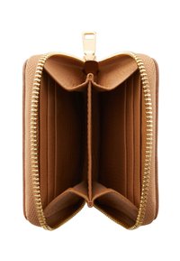 Portefeuille en cuir marron avec une finition texturée, doté d'une fermeture éclair dorée, de deux compartiments et de plusieurs fentes pour cartes à l'intérieur.