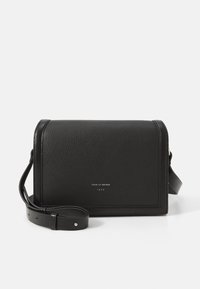 Selezionato, black