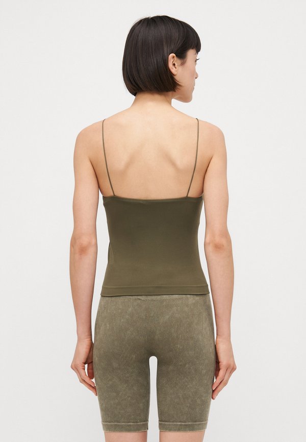 ONLBELLA SEAMLESS PADDED  - Undershirt - kalamata2