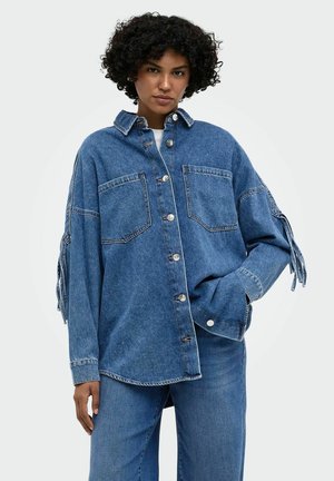 ONLY, DENIM SHIRT ONLMAUREEN DENIM SHIRT - Chemisier - medium blue denim