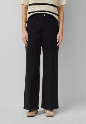 s.Oliver JEANS-HOSE SURI - Wide leg - schwarz