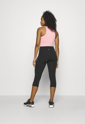 ULTRA HIGH RISE ELATION CROP - 3/4 sports trousers - black