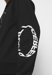 KARL LAGERFELD Jersey con capucha - black