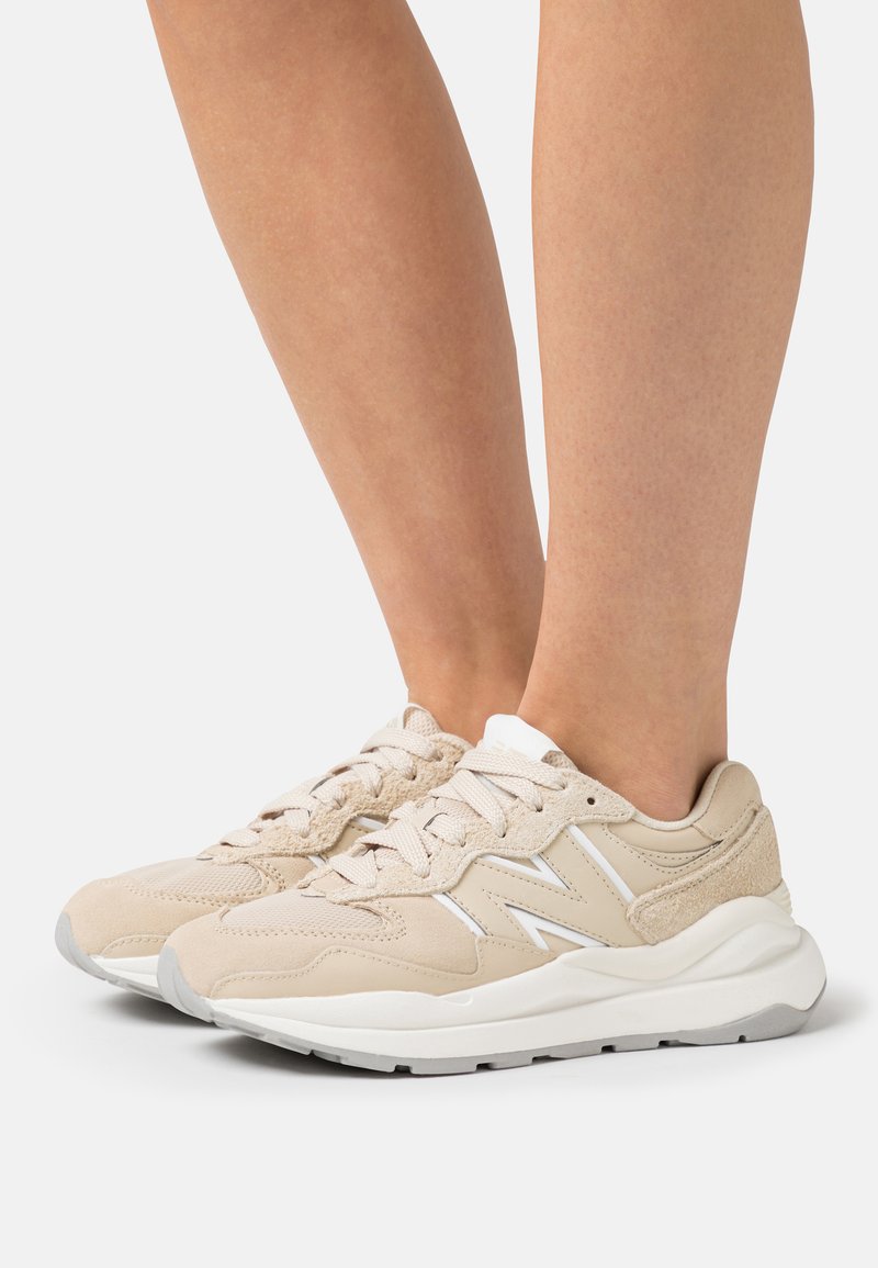 New Balance W5740 Trainers sandstone/sand Zalando.co.uk