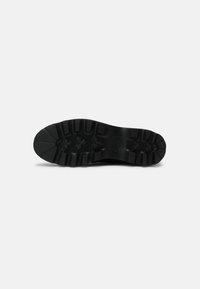 Melvin & Hamilton Stivaletti stringati - black