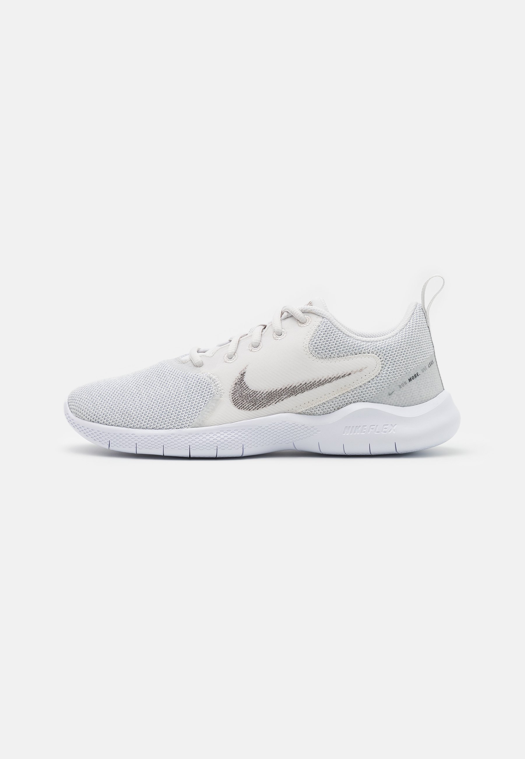 Saltar Adecuado empezar Nike Performance FLEX EXPERIENCE - Neutral running shoes - white/metallic silver/platinum tint/light smoke grey/white - Zalando.co.uk Saltar Adecuado empezar Nike Performance FLEX EXPERIENCE - Neutral running shoes - white/metallic silver/platinum tint/light smoke grey/white - Zalando.co.uk