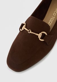 Marco Tozzi Chaussons - choco