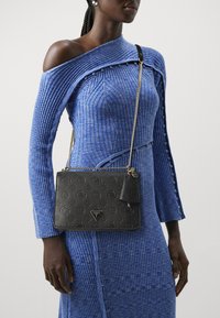Guess JENA - Borsa a mano - black logo