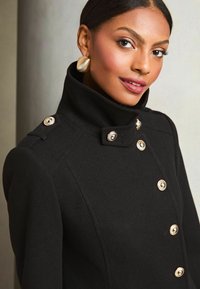 Lipsy PETITE FIT SMART MILITARY  - Īss mētelis - black
