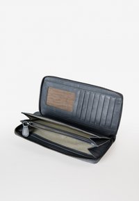 Aunts & Uncles CYNTHIA - Wallet - wind