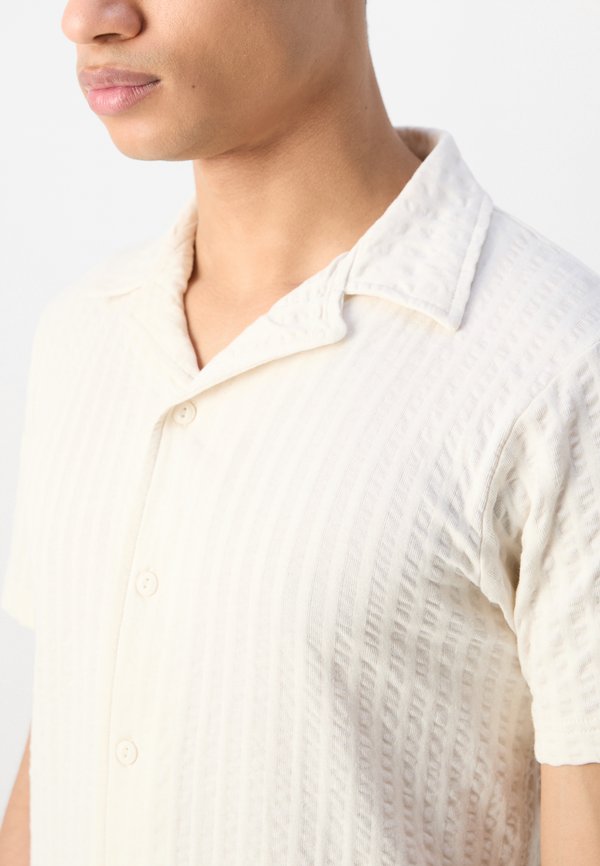 INCREPE - Shirt - vanilla2