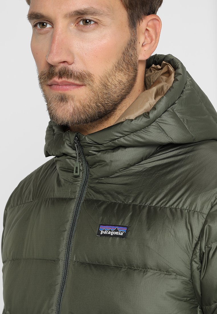 Patagonia HOODY Dunjakke industrial greengrønn Zalando.no Patagonia HOODY Dunjakke industrial greengrønn Zalando.no