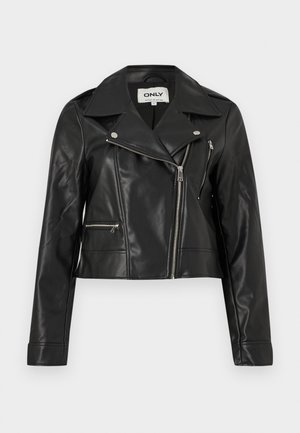 Juoda sintetinio odos motociklininko striukė su asimetriniu sidabro spalvos užtrauktuku ir dviem kišenėmis su užtrauktukais, plačiu apykakliu ir ilgomis rankovėmis.