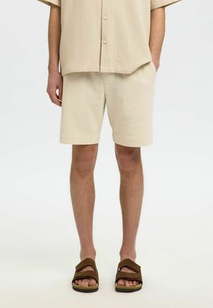 Selected SHORTS REGULAR FIT - Shorts - oatmeal