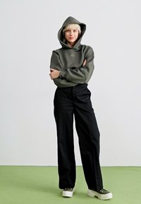Alpha Industries WAISTED HOODY - Mikina - dark olive