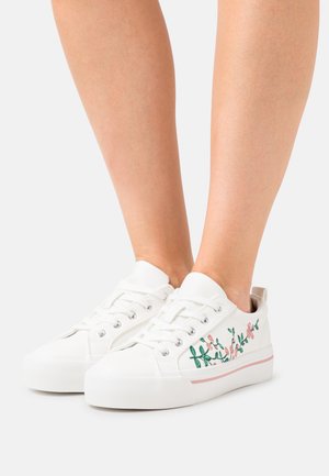 Trainers - white/light pink