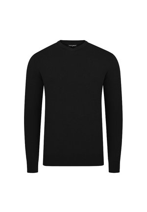 - Sweter