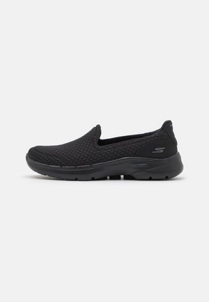 GO WALK 6 - Sportieve wandelschoenen - black