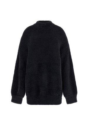 Czarny, puszysty sweter o wysokim dekolcie, z opuszczonymi ramionami i długimi rękawami. Teksturowana tkanina i ściągacze przy rękawach. Bez wzorów czy ozdób.