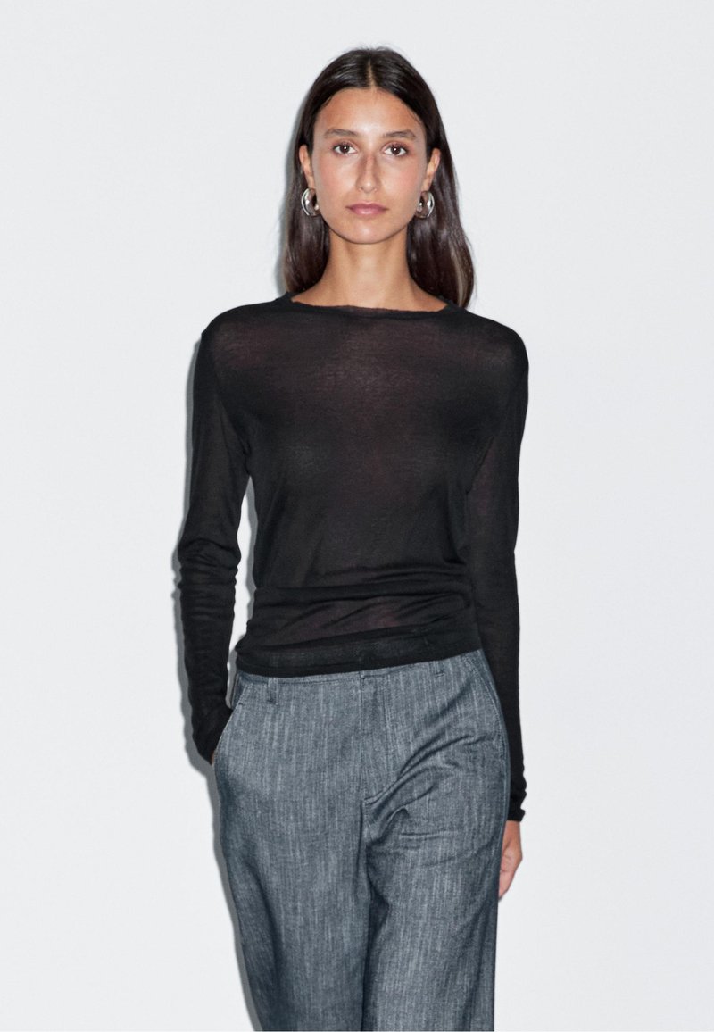 Massimo Dutti LIGHTWEIGHT LONG SLEEVE WITH COLLAR DETAIL - Long sleeved top - black