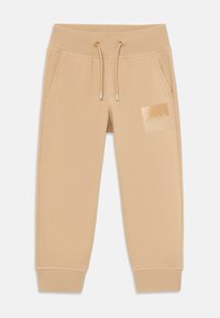 Nem kiválasztott, stone