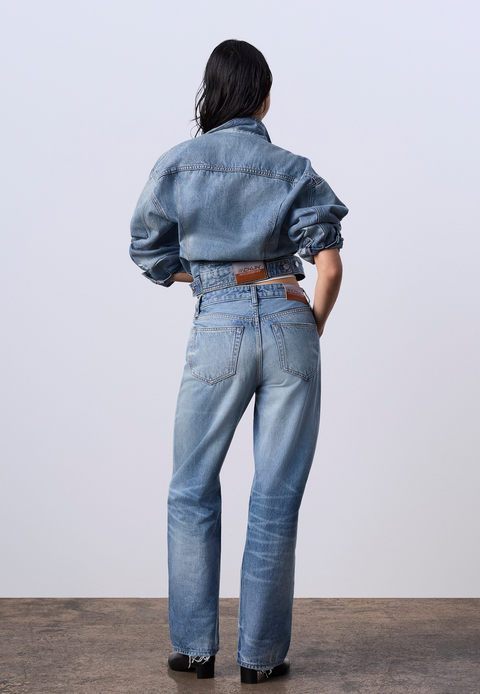 Calvin Klein Jeans JUNG KOOK FOR CALVIN KLEIN 90S STRAIGHT JEANS